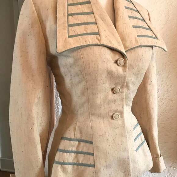 1950s Lilli Ann Hourglass Suit (as seen in Vogue's March 1956 ad) - Picture 2 of 8